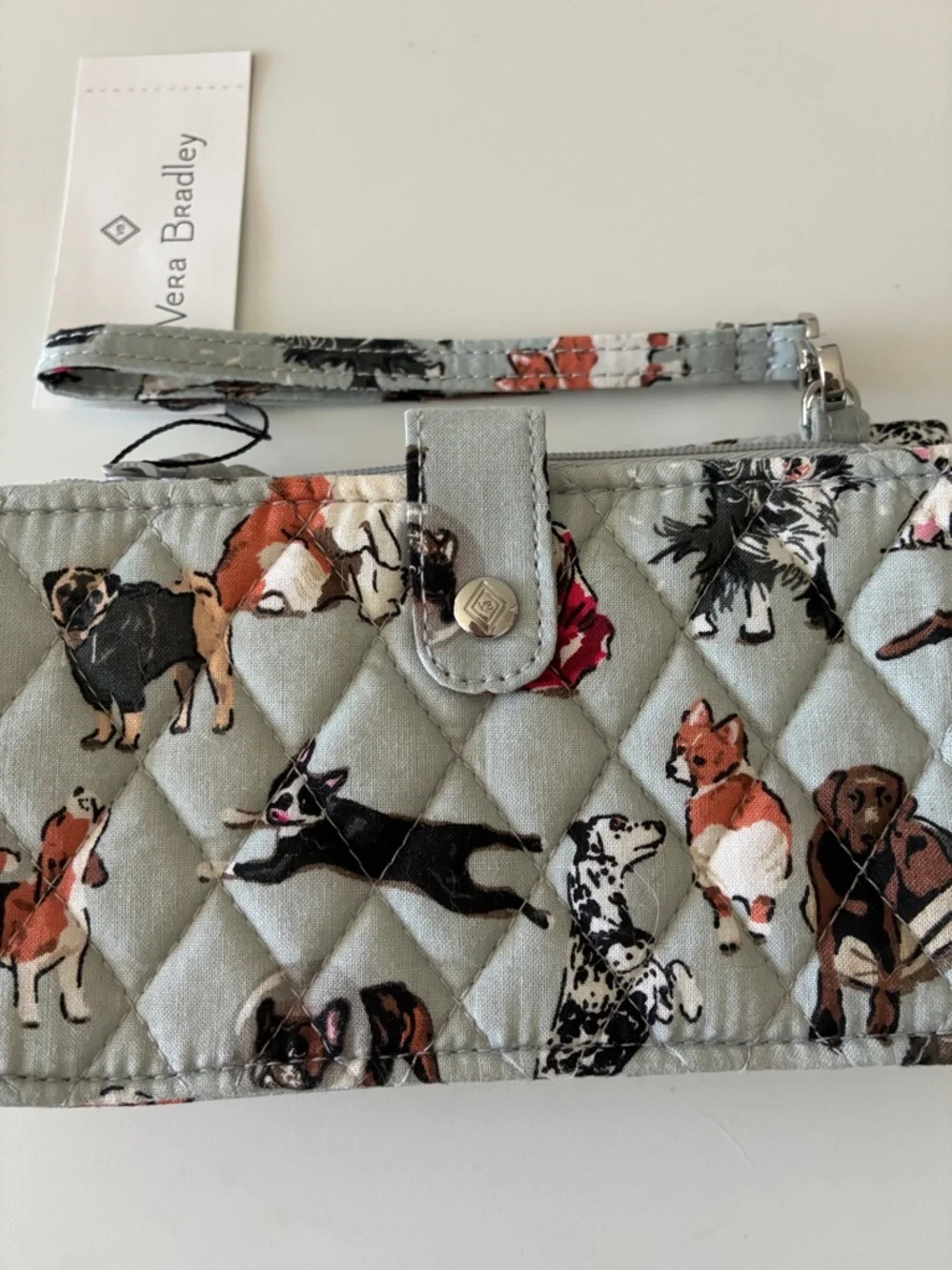 NWT! Vera Bradley RFID Smartphone Quilted Dog Pattern Wristlet.